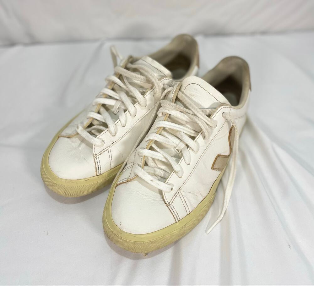 VEJA Campo White Leather Sneakers Metallic Gold Women’s US 9 EU 40